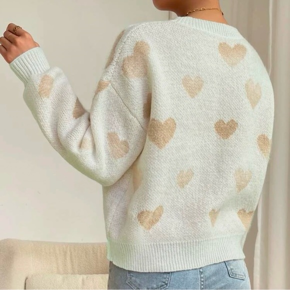 Sweater - Picture 2 of 6